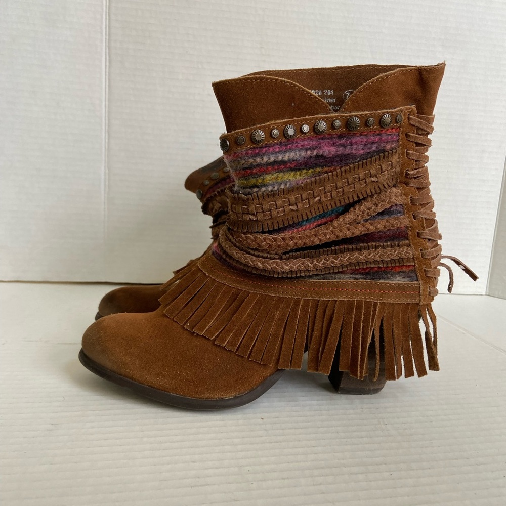 Naughty Monkey Brown Suede Booties Taupe Fringe Winter Boots Boho Womens Sz 7.5